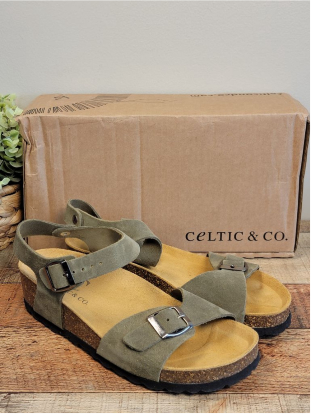 NEW Celtic & Co. 37 Low Cork Wedge Double Buckle Sandals Green Suede Shoes 6